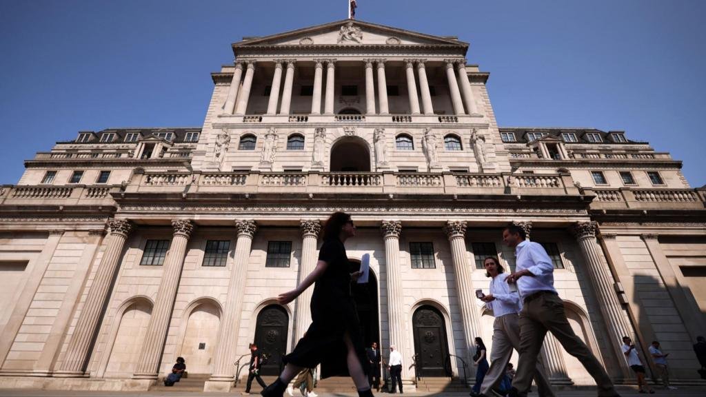 Bank of England Cuts Interest Rate to 4%