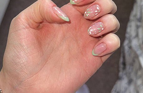 Summer Nails 2025 in UK