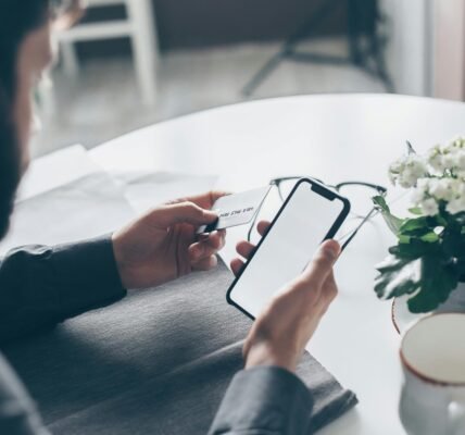 Lloyds Bank Mobile App Update (2025)