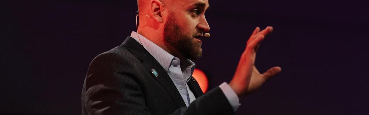 Jason Brown On Building Strong Relationships in Business